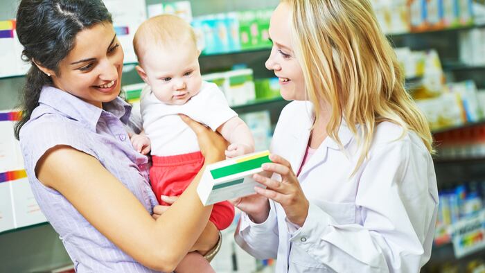 Pharmacist_283424669_1200.jpg