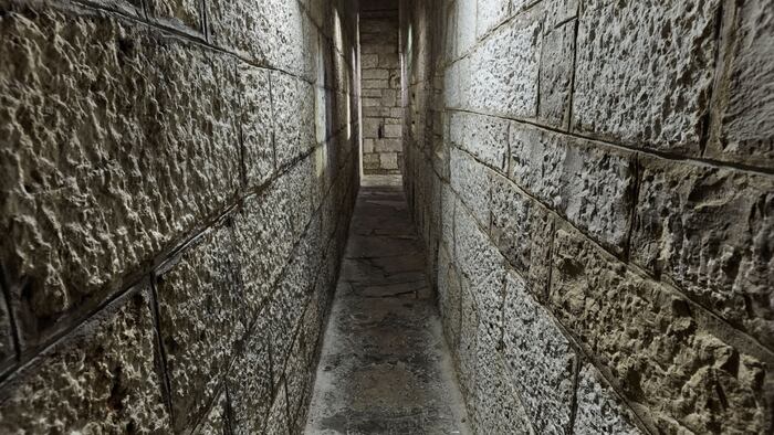 Narrow