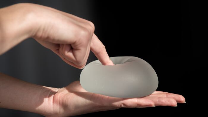 Implant