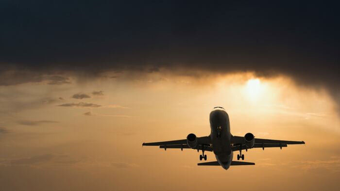 Pilot plane