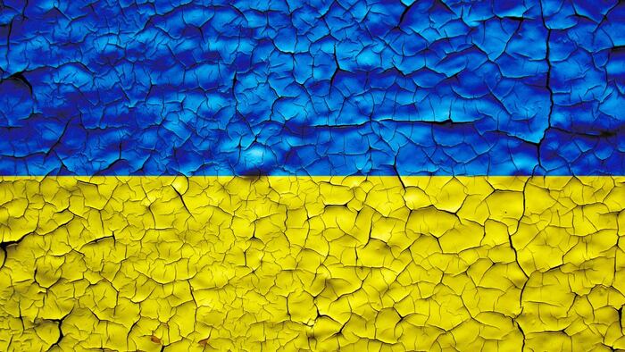 Ukraine cracked flag