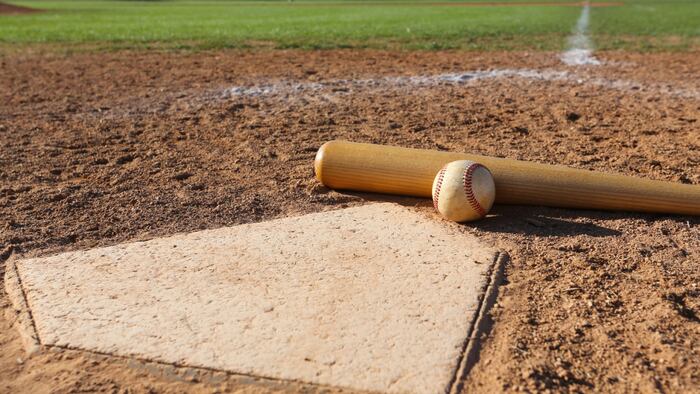 Baseball plate