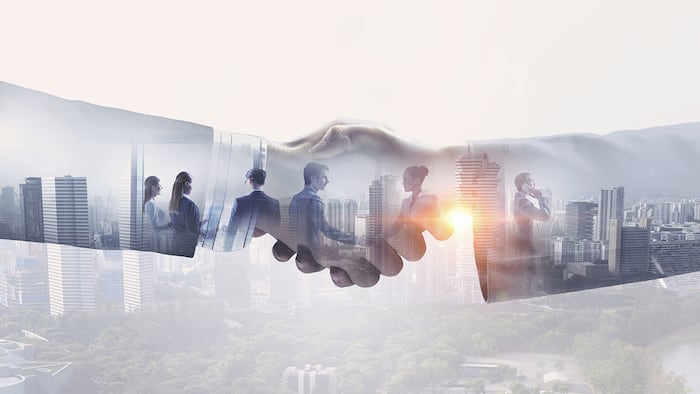 Deal (Sergey Nivens/Shutterstock.com)