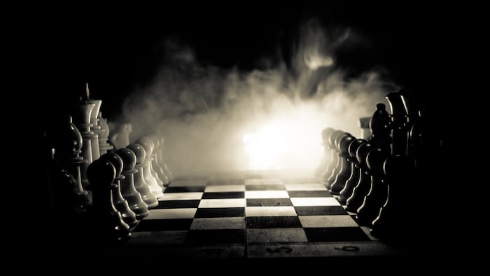 Chess_Board_Smoke