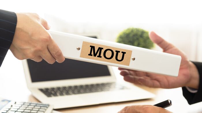 Contract parties sent memorandum of understanding (mou) document folder.