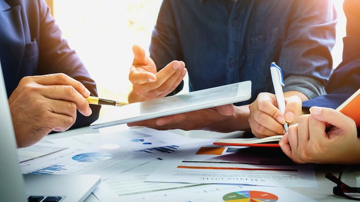 Business_Finance_Meeting