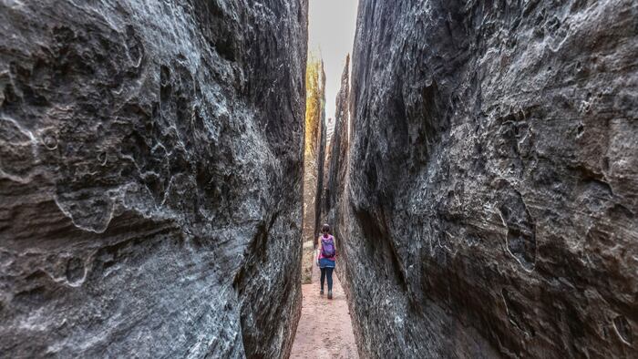 Narrow passage
