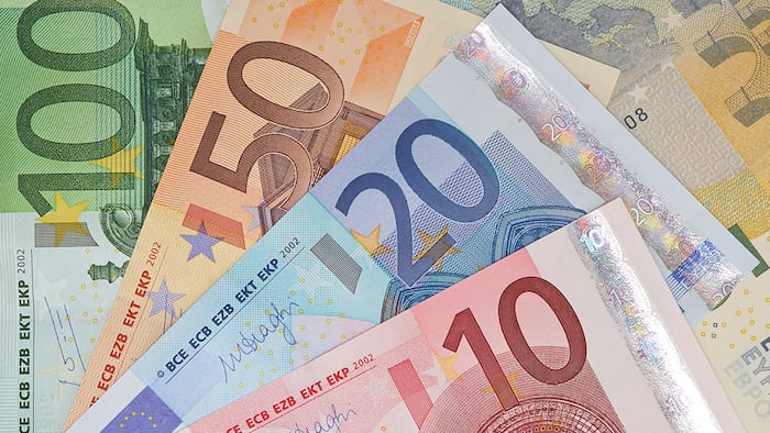 Euros (Izel Photography/Alamy Stock Photo)