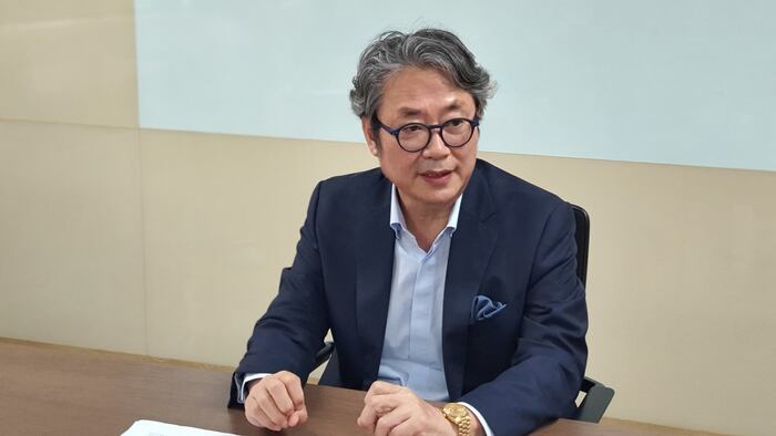 Kyunghwa Huh, CEO of KIMCo